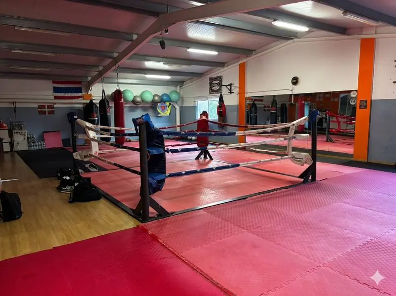 Clase de Muay Thai en Muay Khao Reus